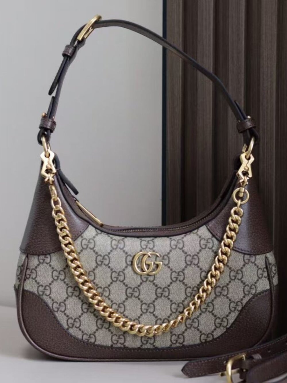 Gucci GG Supreme Hobo Bag